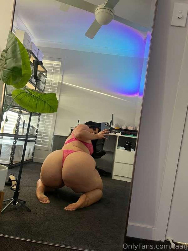 Can I sit on your face like this?