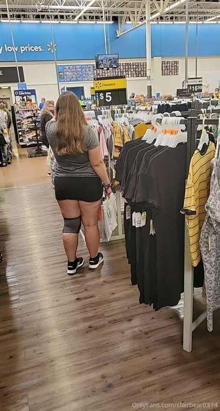 Tanned ass!