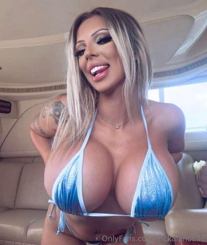 wanna see the rest? just say pleassse daddy 🥺👉👈