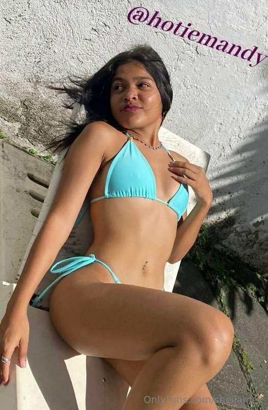 𝐋𝐀𝐓𝐈𝐍𝐗 𝐅𝐋𝐀𝐕𝐎𝐔𝐑 𝐎𝐕𝐄𝐑 𝐇𝐄𝐑𝐄 @hotiemandy 🔞👅 She is the naughties..