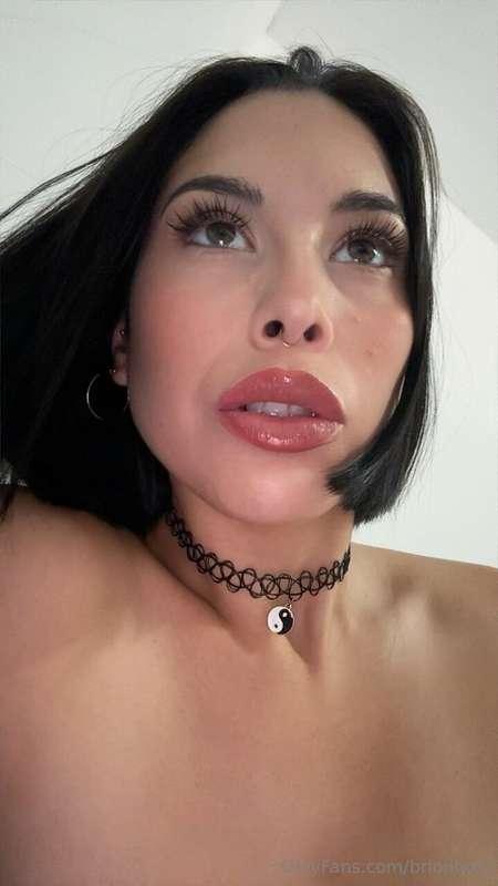 Thinking about us doing..... well you know 😈💋