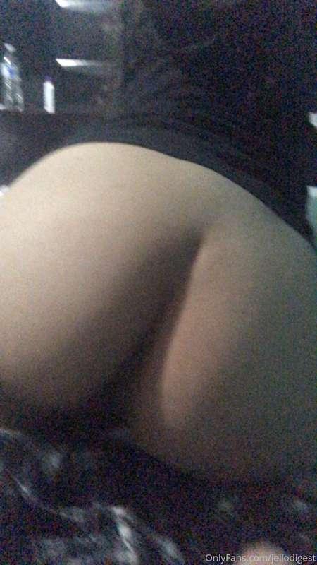 You like my ass ? 🥺