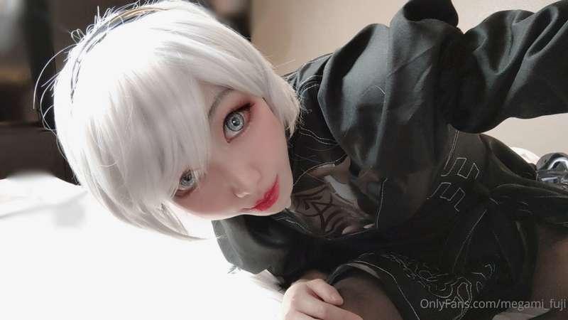 Hello!

Yesterday I did a cosplay porn shoot with femboy Rit..