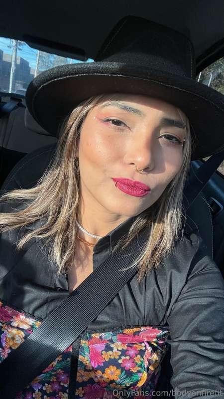 It's Friday! Would you invite me for a walk?