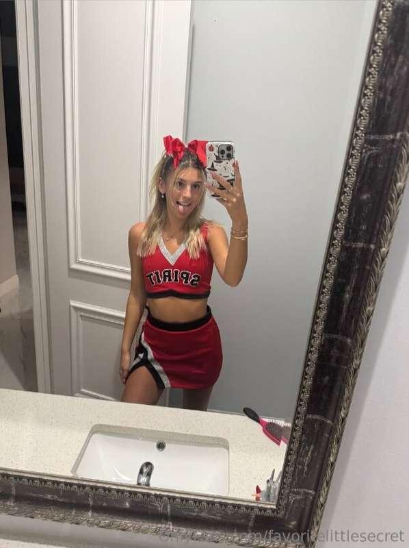 cheerleader ambie 🎀🎀