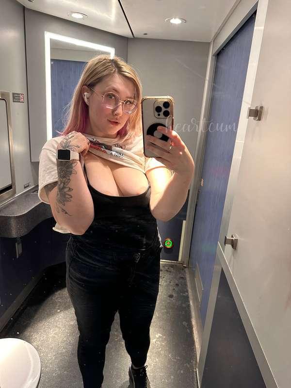 I got naughty on my train ride 🫢