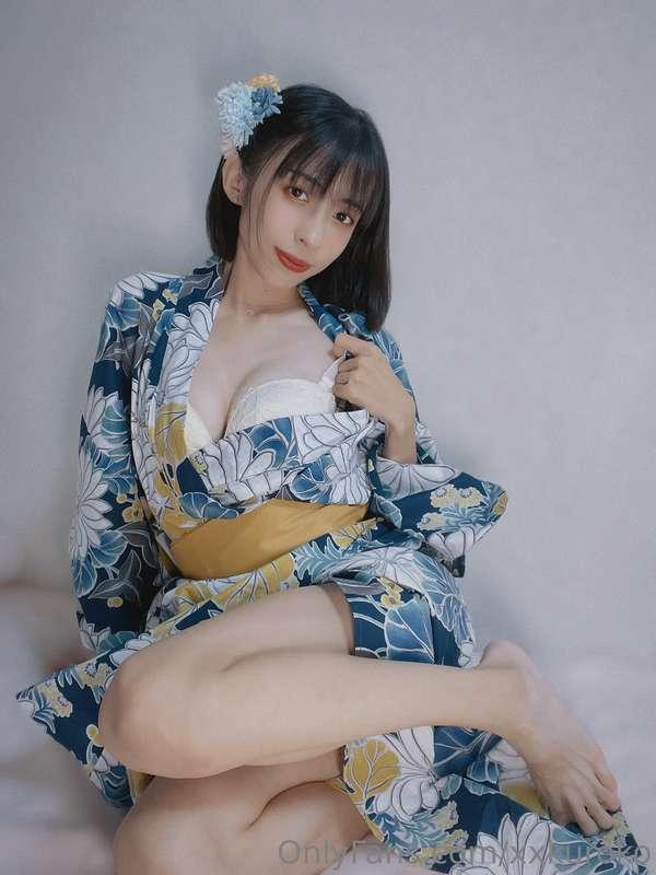 👘