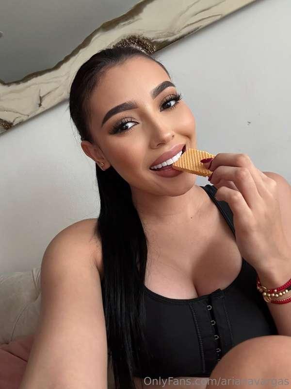 Be the reason someone smiles today! 🌈💖