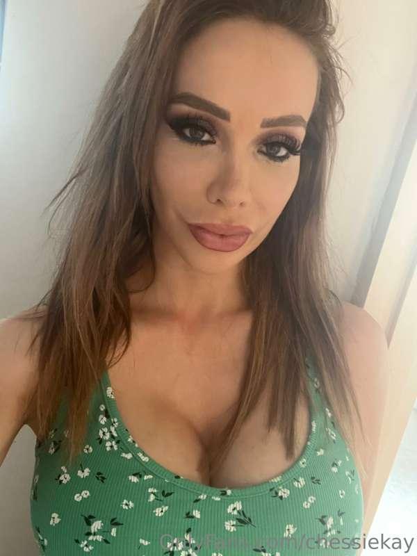 Selfie… what video would you like to see next; I was thinkin..