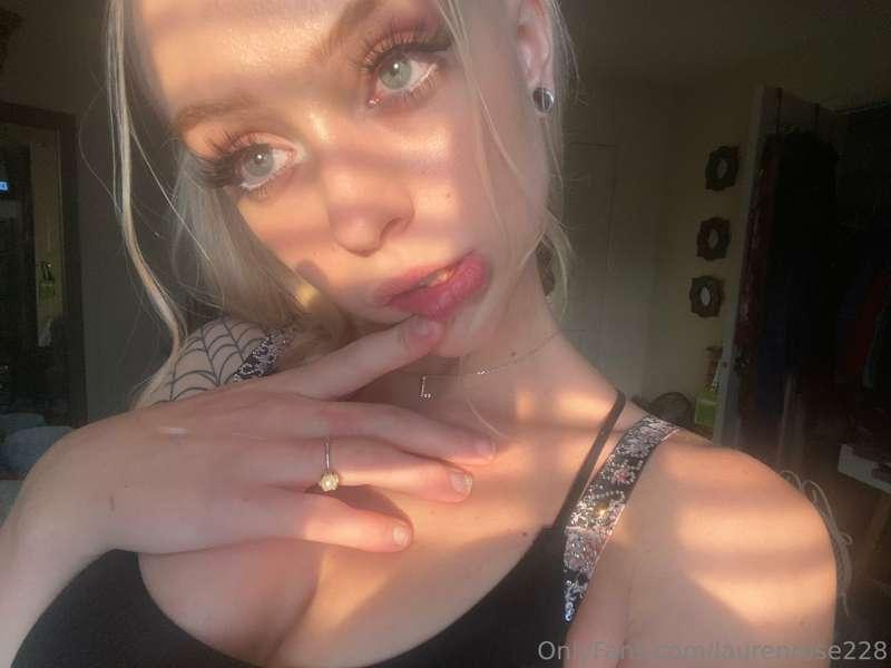 laurenrose228 image #0