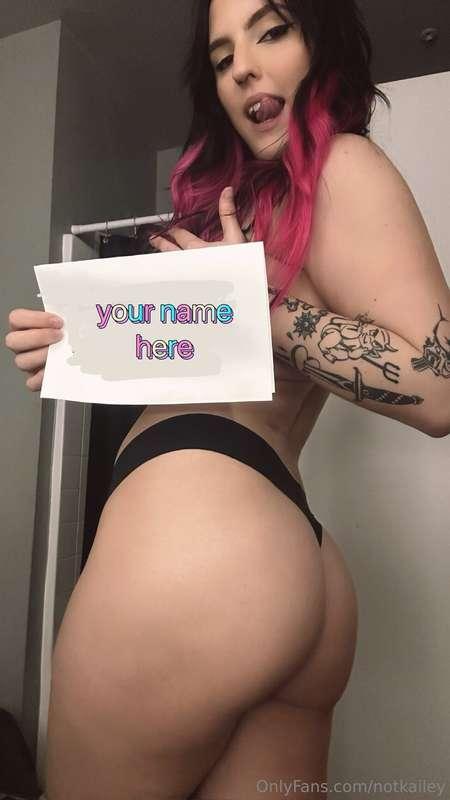 want a set of fansign pics just for u? ☺️ 2/$15, c*shapp/p*y..
