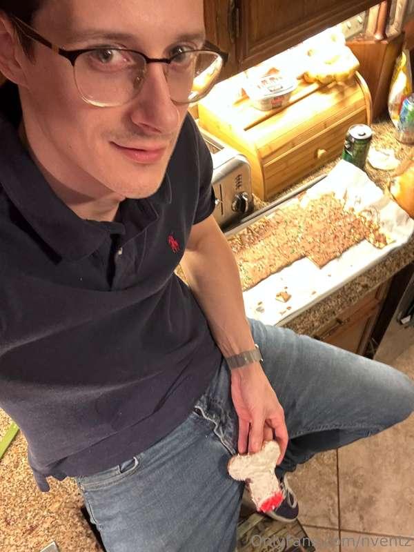 A little late 😂 had to share before disappearing to the void..