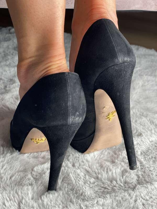 lady_kim_high_heels image #5