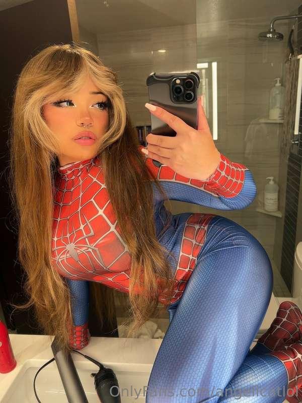 shoot ur sticky white webs on me >:3