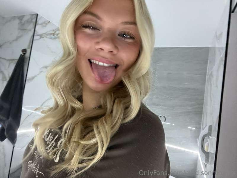 thirsty thursday likeee 👅💦