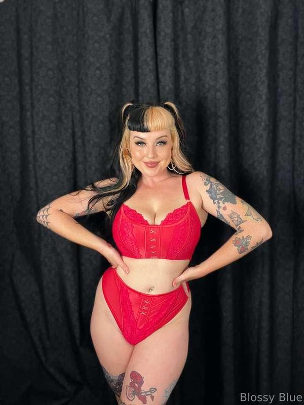 Nothing sexier than red ❤️