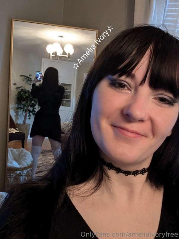 I'm livestreaming TOMORROW!I'll be online 9:30-11pm MSTMy vi..