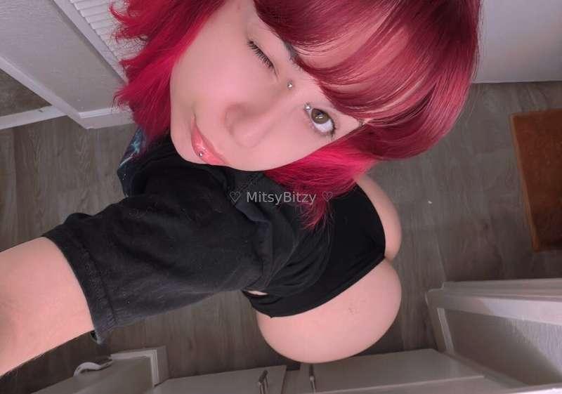 Goodnight stinkers :3 Remember to check out my stream this w..