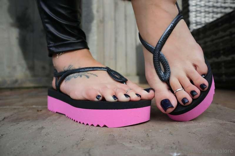 footsiegalore image #9