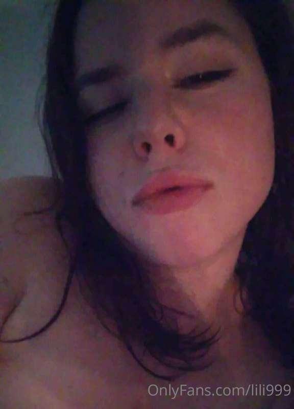 Ønsker alle mine følgere en riktig fin 17. mai feiring 🤩🎈🇧🇻🎁..