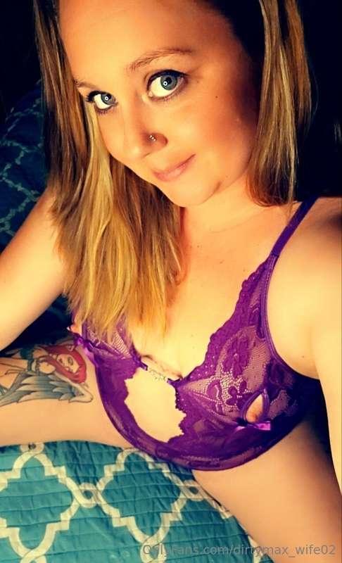 🍯𝔅𝔢𝔩𝔩𝔞-𝔅𝔢𝔢 𝔅𝔞𝔟𝔢🐝
(っ◔◡◔)っ ♥ Naughty Kinky Cock-Obsessed SLUT ..