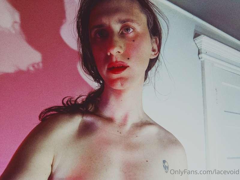 Do you like seeing my pretty face? 🥲