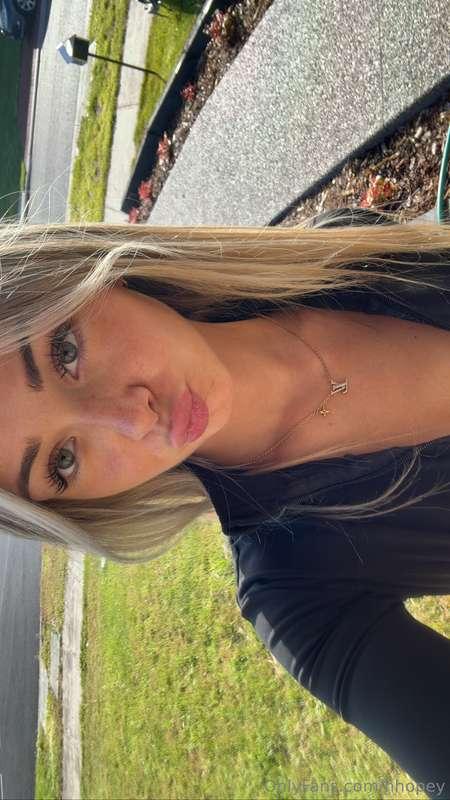 Classy lips, dirty whispers.