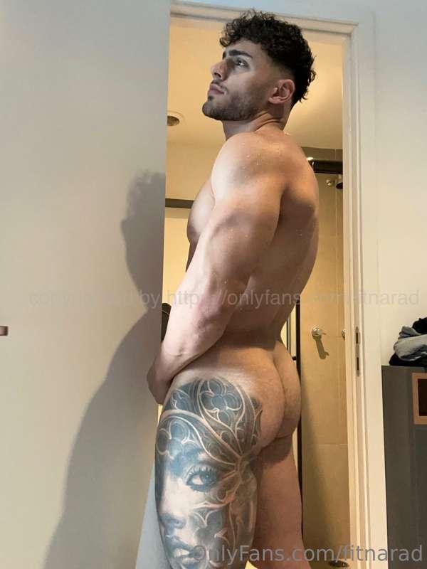 SHOULD I HOLD MY BIG COCK LIVE @ 11pm CET or 12pm CET

VOTE ..