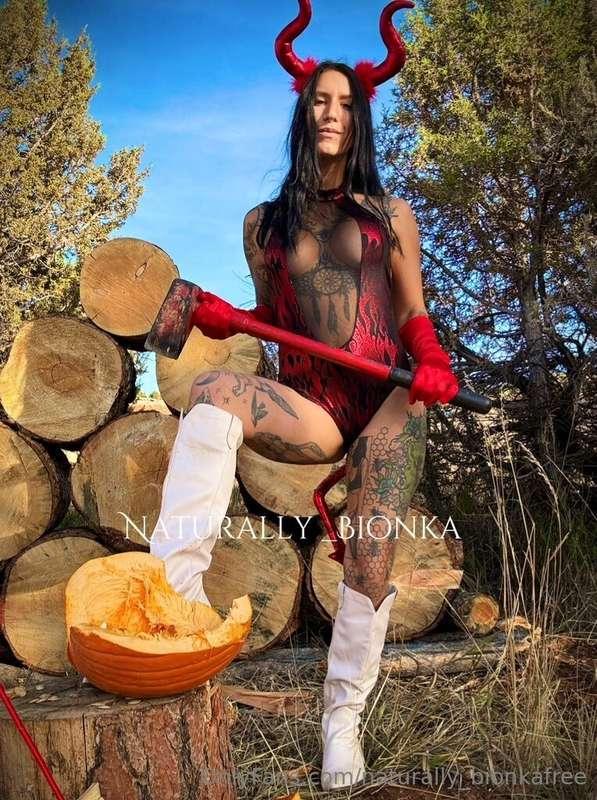 Would you fuck the devil!? 😈 