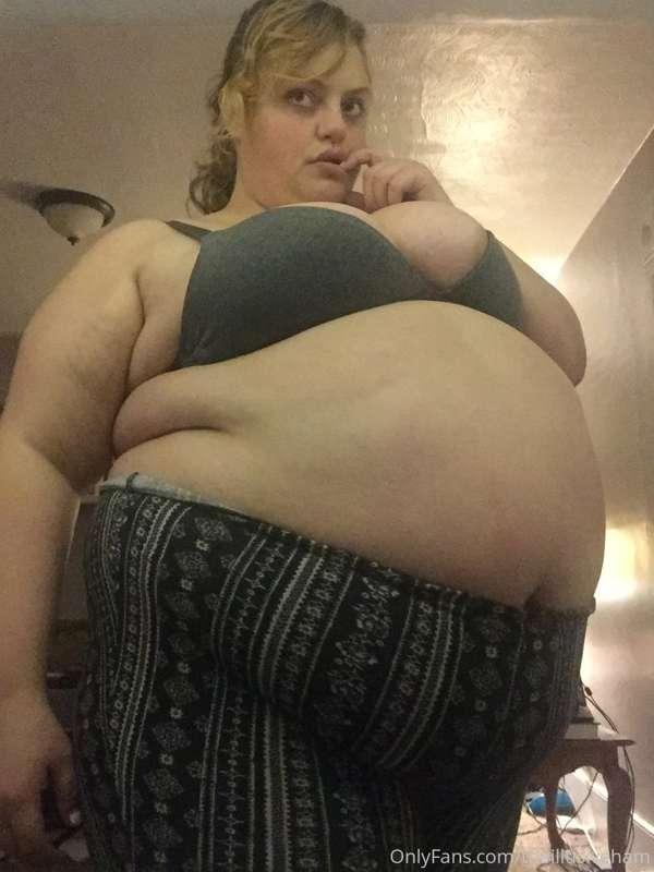 I can’t stop stuffing myself 🤤