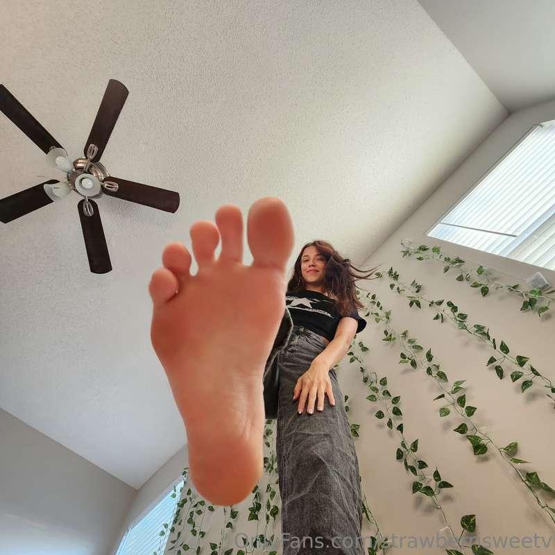 strawberrisweetv image #0