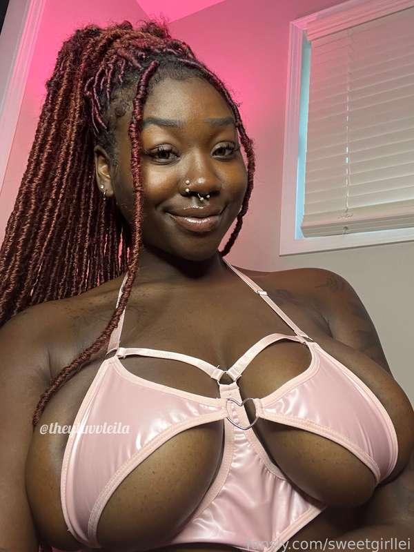 sweetgirllei image #1