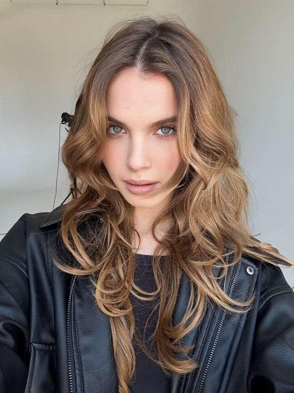 Another modeling shoot, what do you think of my look today? ..