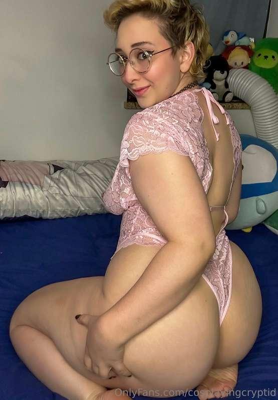 cosplayingcryptid image #0