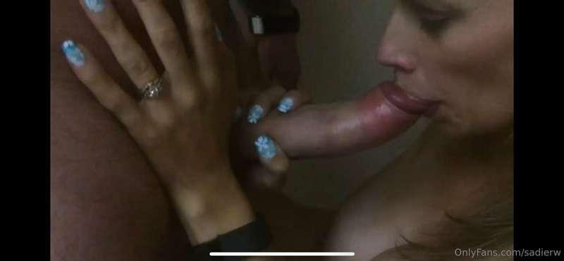 I loooove giving morning Blowjobs…mmmmmm who’s next? $10 spe..