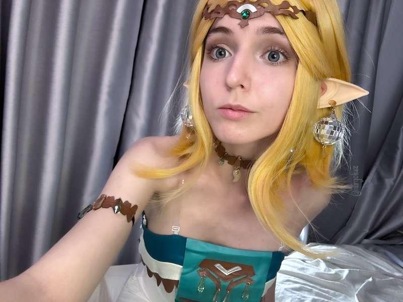 zelda elf cosplay selfies✨🌿🤍

#fyp #cosplay #zelda #princesszelda #cosplayer #cosplaygirl #elfgirl #selfie