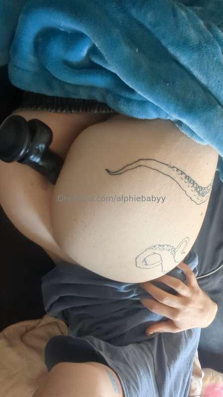 if you haven't added me on snap yet it's alphie.artist !inst..