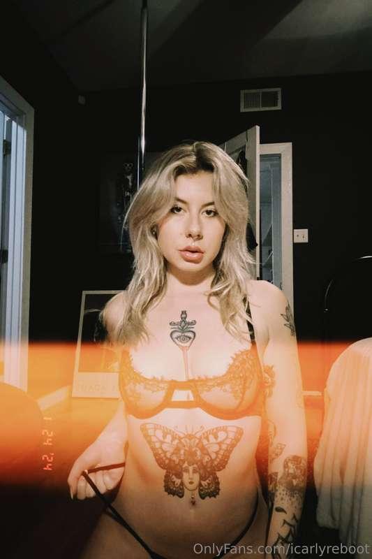 Bombshell 💣