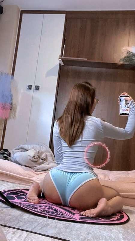 Routine Home Outfit &gt;w&lt;

#soles #petite #e-girl #Asian #fyp #slim thick #feet lover #fetish #creamy