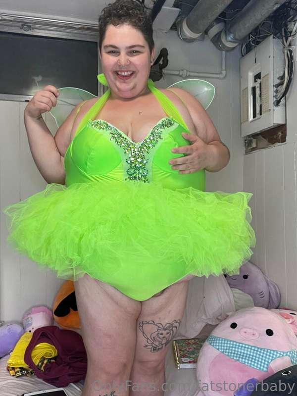 can tinker bell have a little bit of your attention? 👀