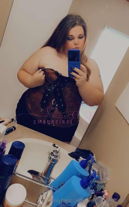 ❌‼️ PREGNANT HORNY WIFE‼️❌Her bigg booty and tight juicy pus..