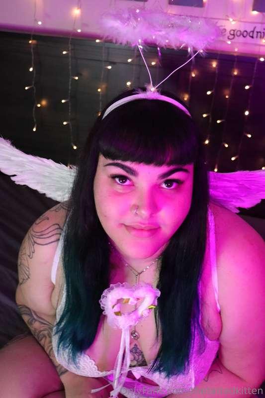 You wouldn’t take advantage of a sweet naive little Angel wo..