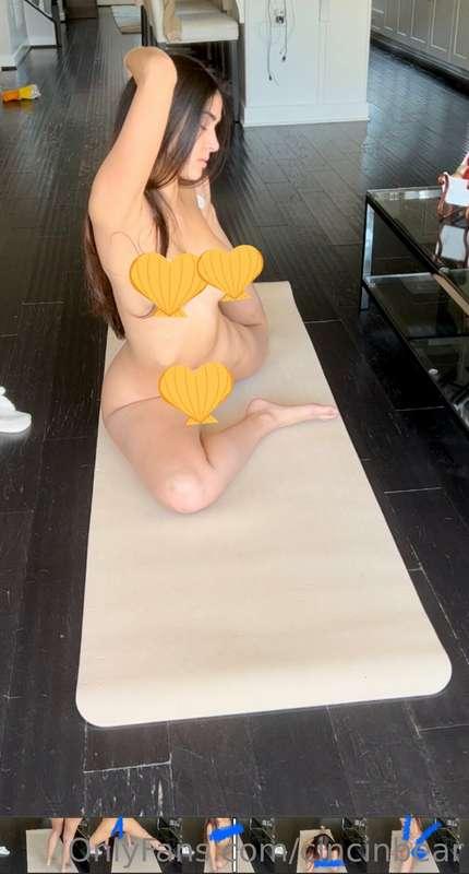 New nude yoga/ stretching video avilable! 
Only $300
Dm to b..