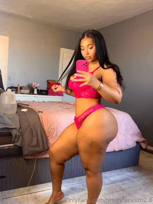 **CAN I HAVE YOUR** ***ATTENTION*** **?** 😘