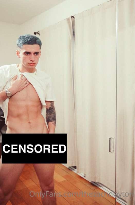 L👀K! no underwear 😈 and I’m givin u front (🍆) and back (🍑)