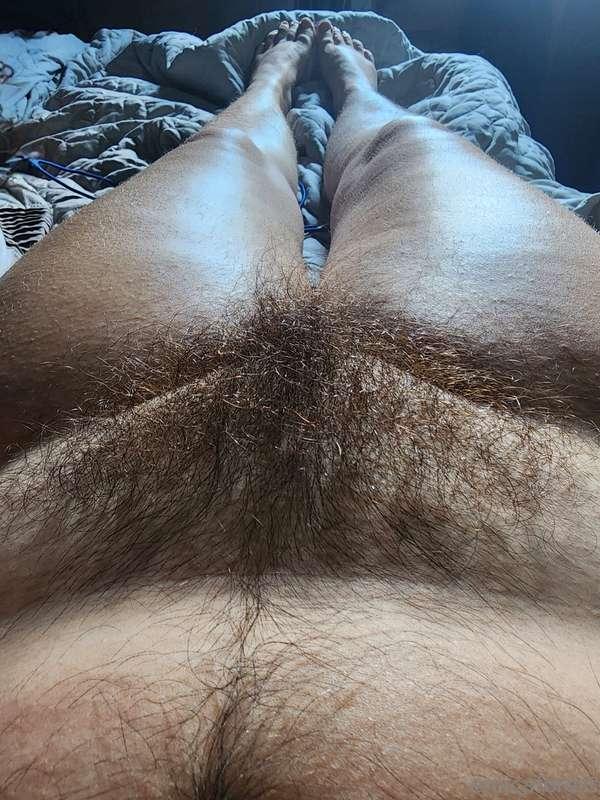 From my bush to my toes Swipe to zoom way in on my bush 😍