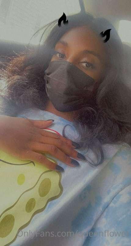 I have an instinct to show my underwear smh