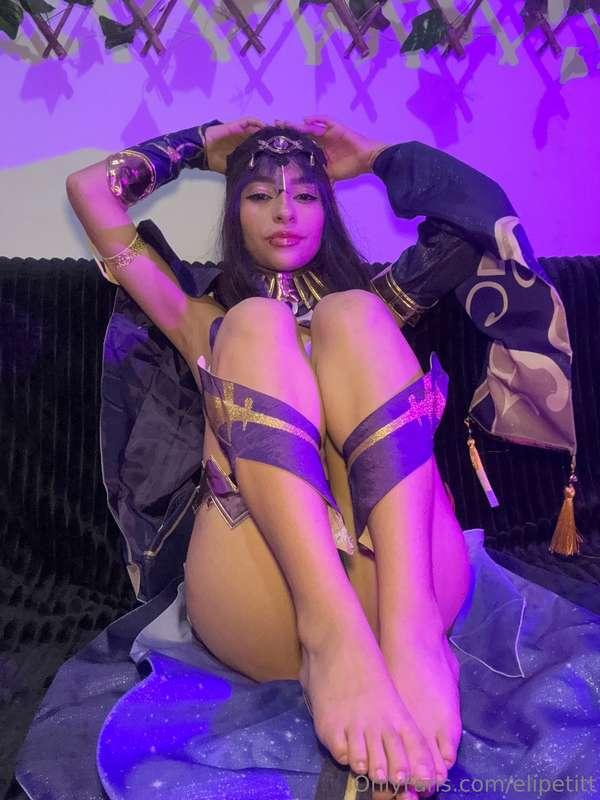 Cosplay de Candace, genshin impact.  If you want me to wear ..