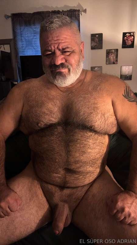 Buenos días acá despertando semi erecto y ustedes como despe..