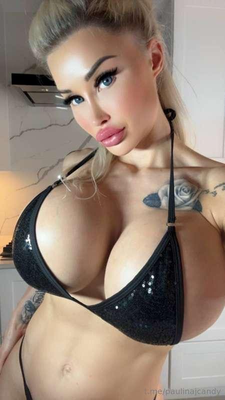 Wanna show me how you cum? 🍆 $25 for a filthy cumshot rating..